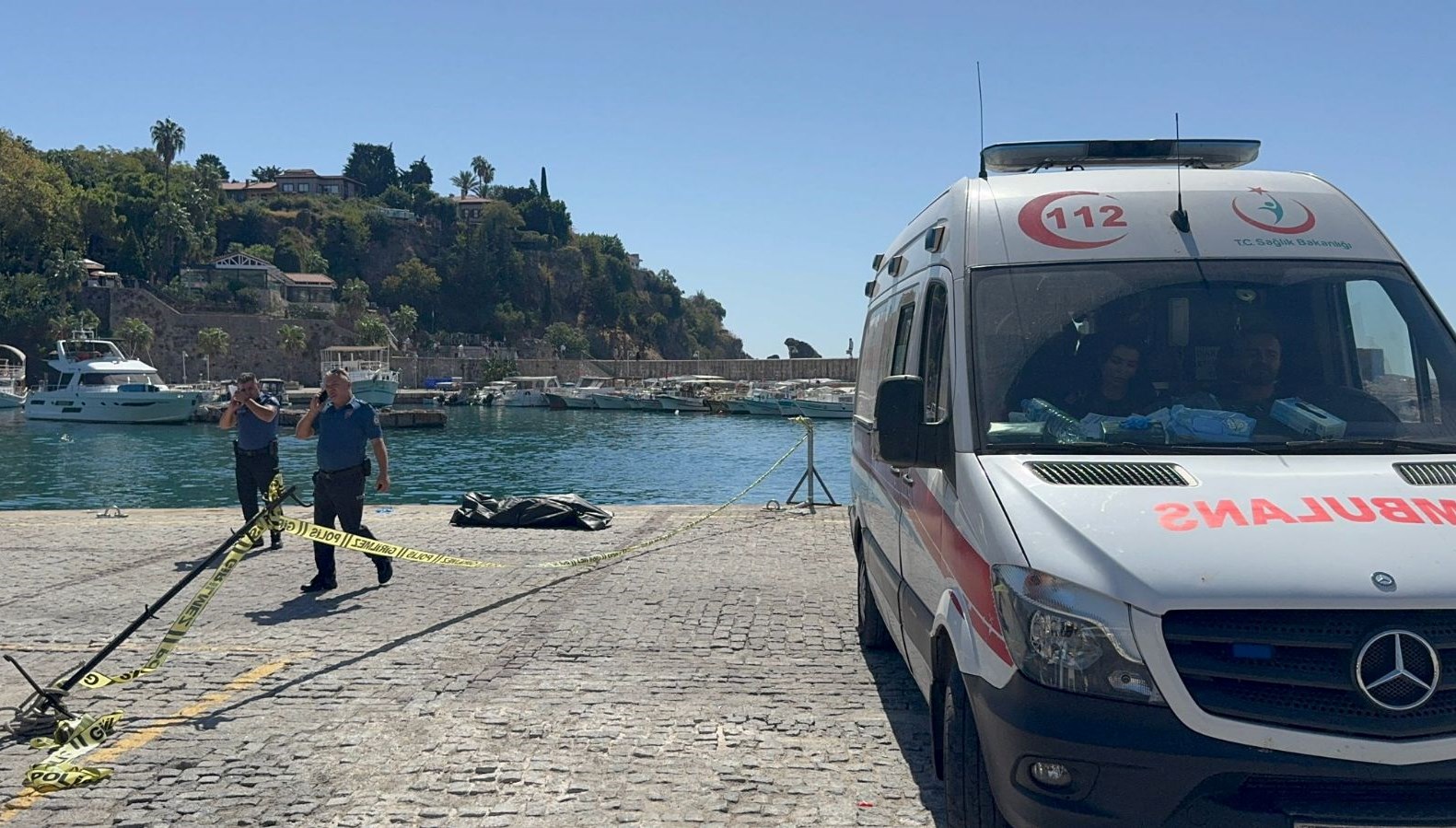 Antalya’da feci ölüm: Falezlerden denize düştü