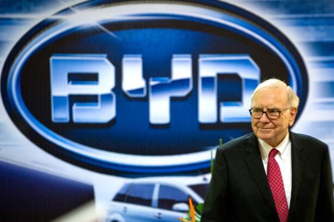 Ünlü yatırımcı Warren Buffett BYD hisselerini elden çıkardı: Şirketin hisseleri düştü