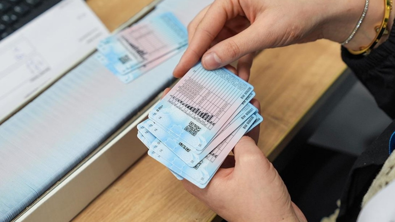 Ehliyet yenileme uzatıldı mı? Ehliyet yenileme son gün ne zaman? Nasıl yapılır?