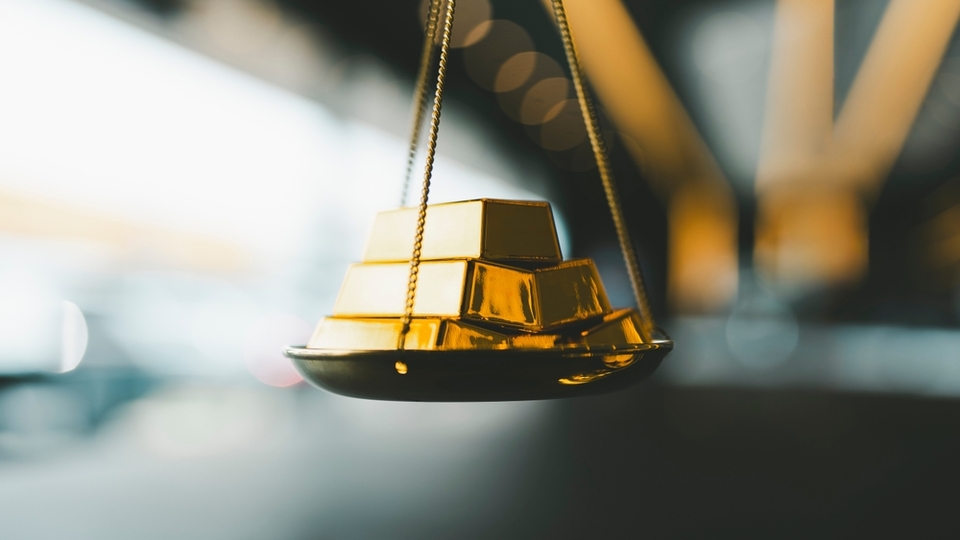 Altında denge arayışı