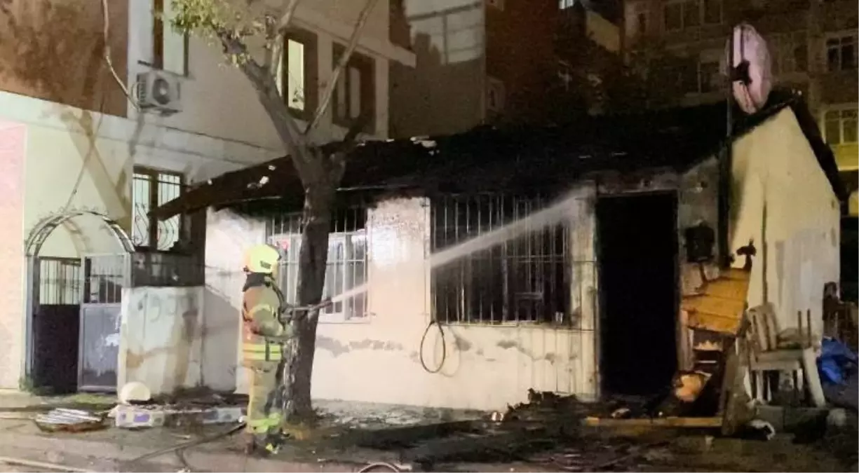 Bağcılar’da Gecekonduda Yangın