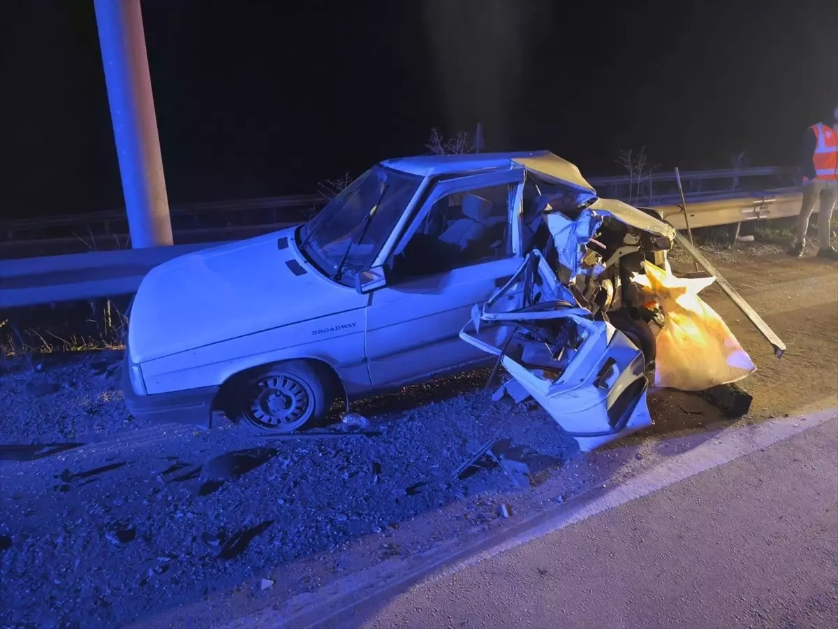 Bilecik’te Çekici Otomobile Çarptı: 1 Yaralı