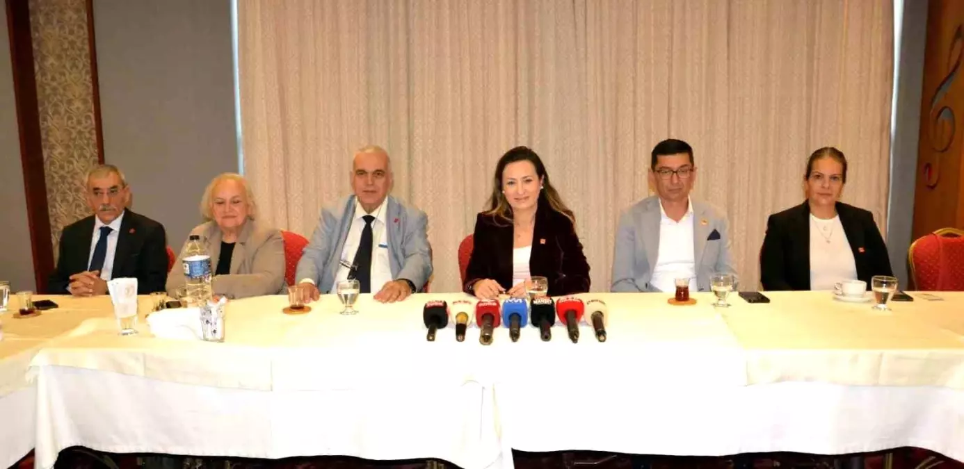 CHP Manisa İl Başkanı Özalper’den Basın Toplantısı ve Bürokrasideki Değişiklikler