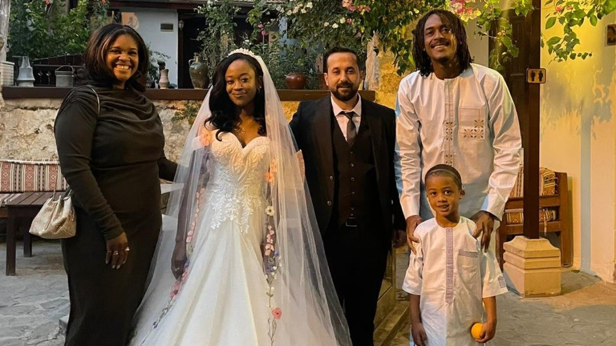 Afrika’dan Adana’ya gelin geldi: Düğünde renkli görüntüler ortaya çıktı