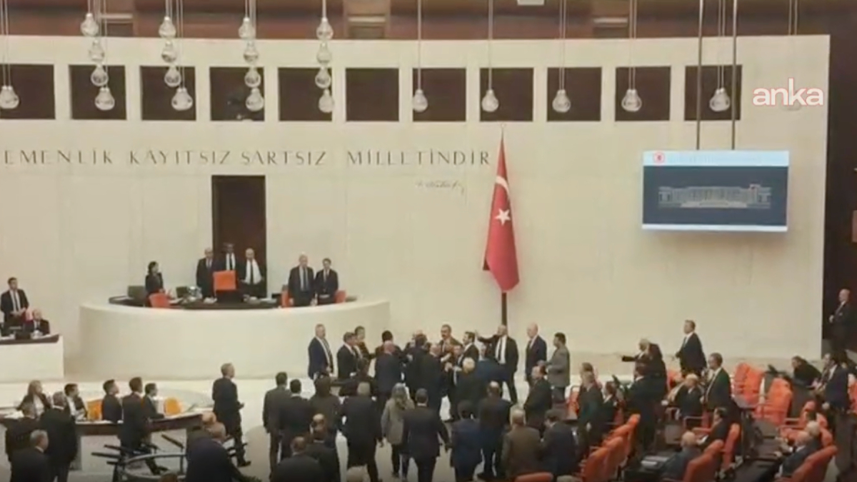 TBMM’deki bütçe maratonunda gerilim: CHP ve AK Partili vekiller birbirine girdi