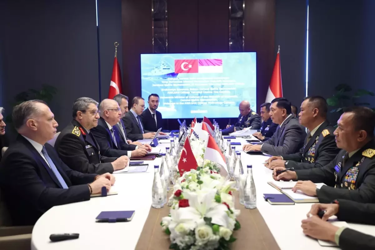 Bakan Güler, Endonezya ile ASELSAN’ı Ziyaret Etti