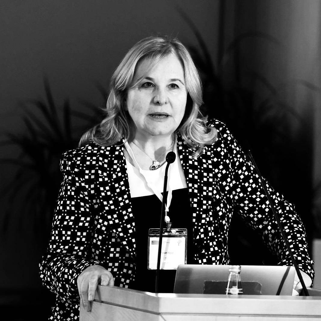 Üniversitede, sosyal medyada, her yerde: Kadınlar dijital şiddetin hedefinde