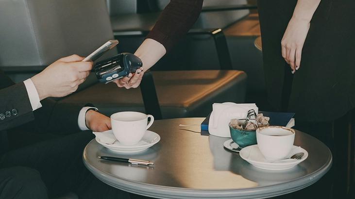 ‘Zorunlu servis ücreti’ne yasak