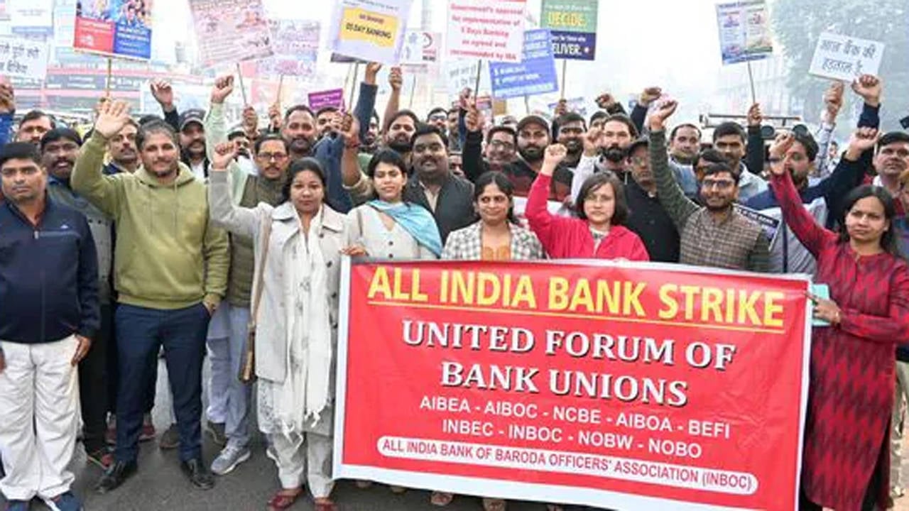 Dünya emek gündeminden