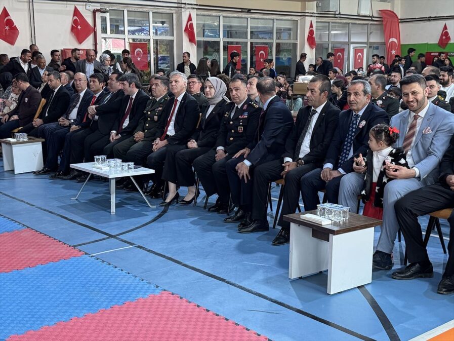 ROK’un Tutuklandığı Operasyonda Aklanan Milyonlar 5 Liralık Banknotla İade Edildi