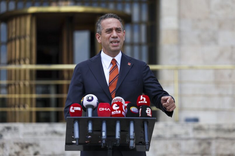 Başarır: İhraç Kararını Tanımıyoruz